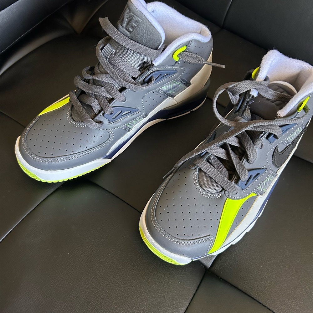 Nike Trainers - Picture 2 of 6